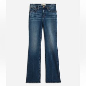 NWT Madewell Curvy Kickout Women's Boot Cut Jeans in Deep Blue size 25